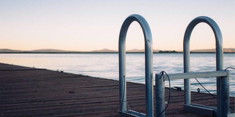 2025美容护肤新趋势：自然护肤与科学知识的完美融合