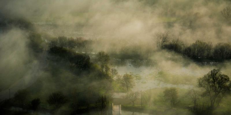 化妆品成分大揭秘：烟酰胺与视黄醇如何成为护肤品推荐清单的王者