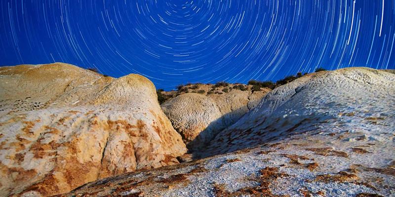 口服美容品是智商税吗？深入解析胶原蛋白肽与玻尿酸饮品的吸收原理与临床证据
