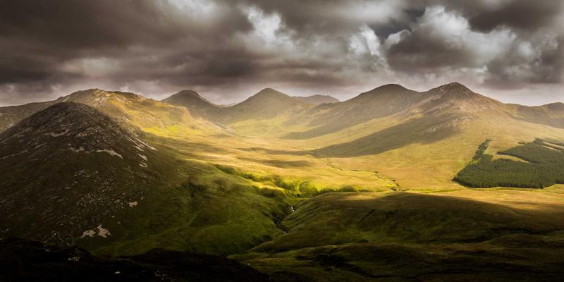 敏感肌换季维稳全攻略：如何选择舒缓修复产品与建立耐受护肤流程 | 美妆教程与护肤品推荐