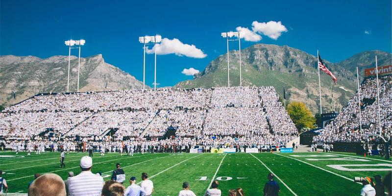 科学护肤全攻略：从护肤品推荐到美妆教程，打造健康发光肌