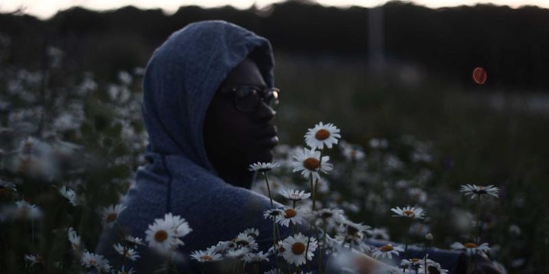 美容护肤全攻略:从科学护肤到美妆技巧,打造健康光彩肌